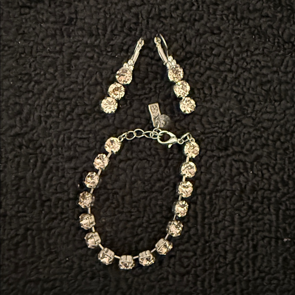 Elegant Blush Pink Crystal Jewelry Set - bracelet and dangle earrings